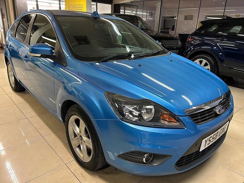 Blue Used 2009 Ford Focus Zetec Hatchback | £1,790 (Good price) - Image 1/3