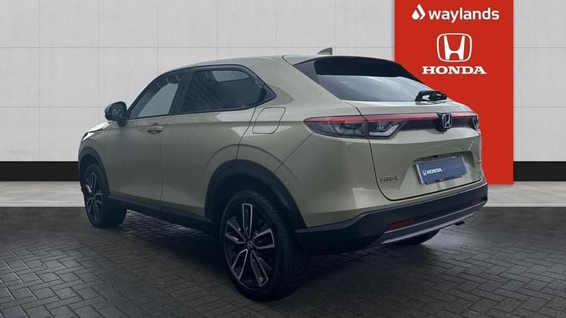Used Honda HR-V Elegance 131 HP (96 kW) 2022 Beige SUV