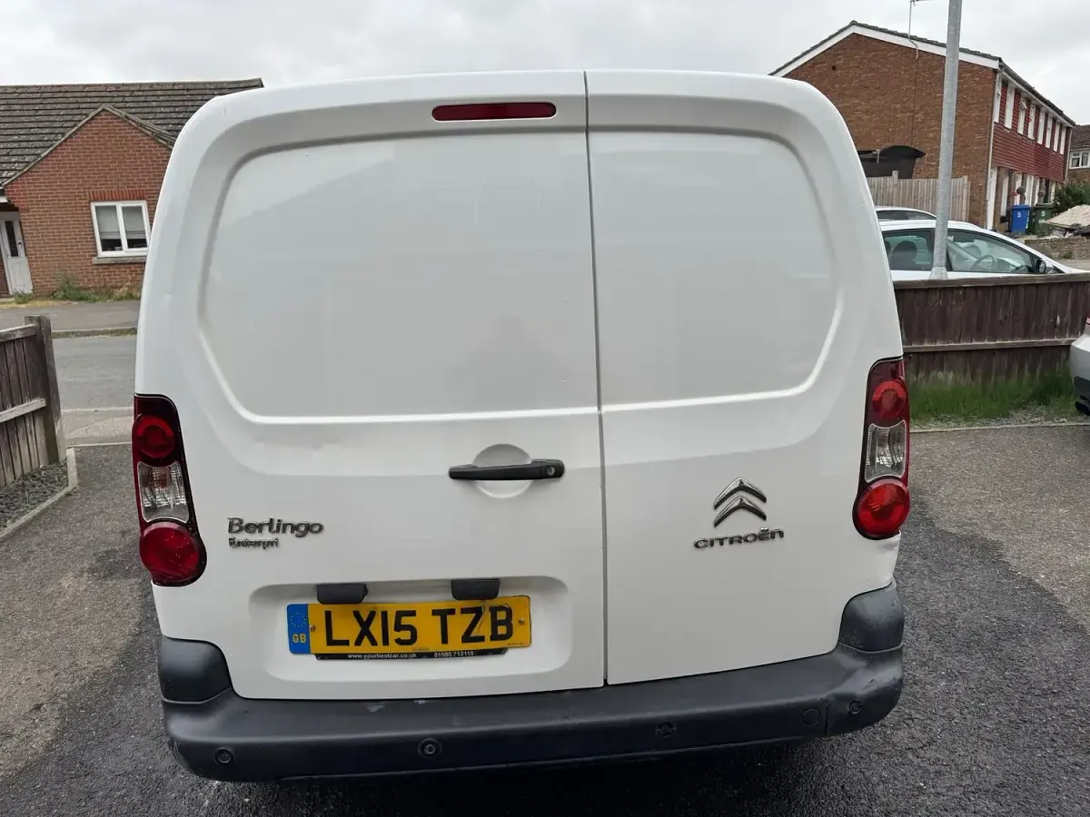 Used Citroën Berlingo 75 HP (55 kW) 2015 White MPV