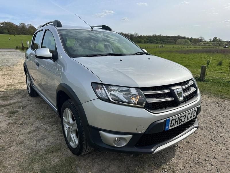 Used Dacia Sandero Lauréate 90 HP (66 kW) 2013 Silver Hatchback
