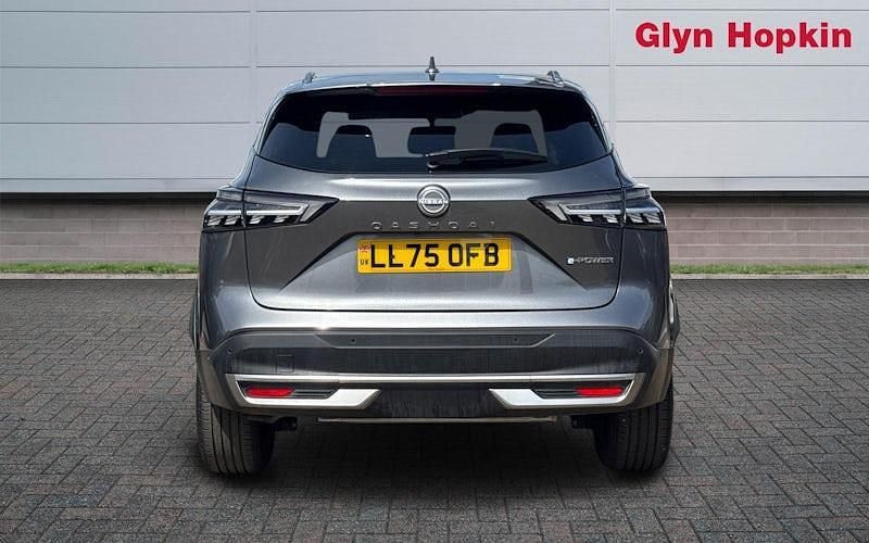 Used Nissan Qashqai Tekna 190 HP (139 kW) 2025 Grey SUV