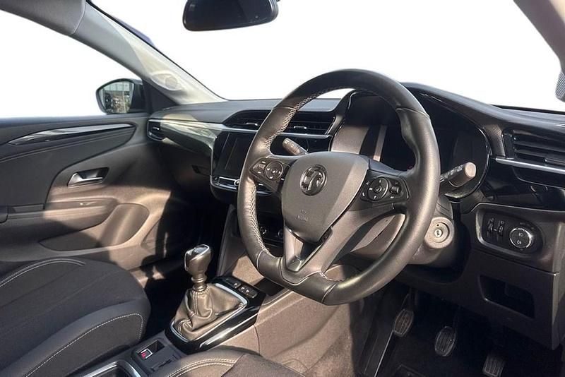 Second-hand Vauxhall Corsa Edition 100 CP (73 kW) 2022 Roșu Hatchback
