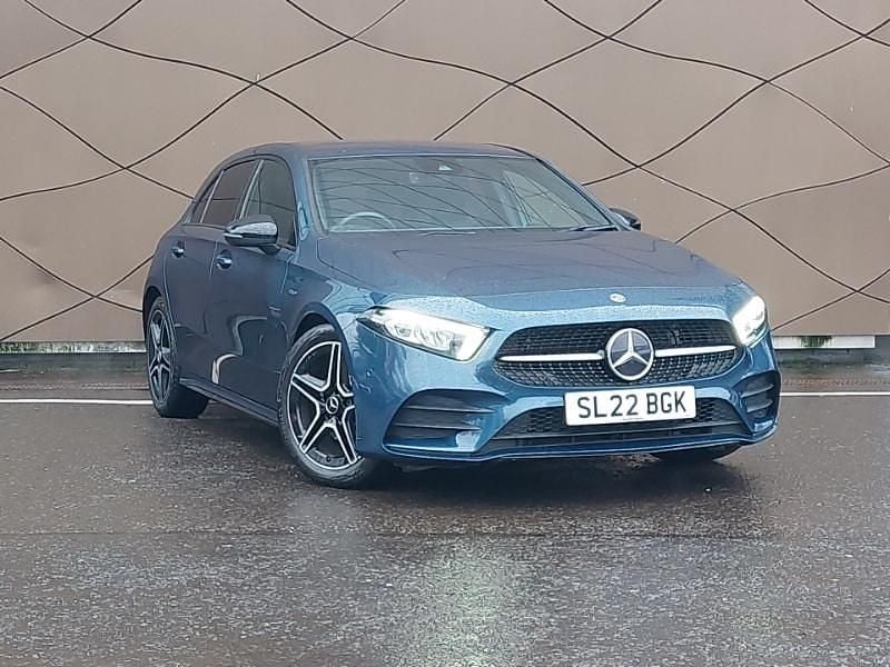 Used Mercedes A180 Executive 136 HP (100 kW) 2022 Blue Hatchback