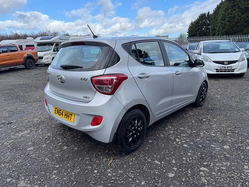 Used Hyundai i10 SE 2015 Silver Hatchback