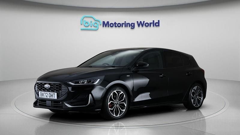 Used Ford Focus ST-Line 125 HP (91 kW) 2022 Black Hatchback