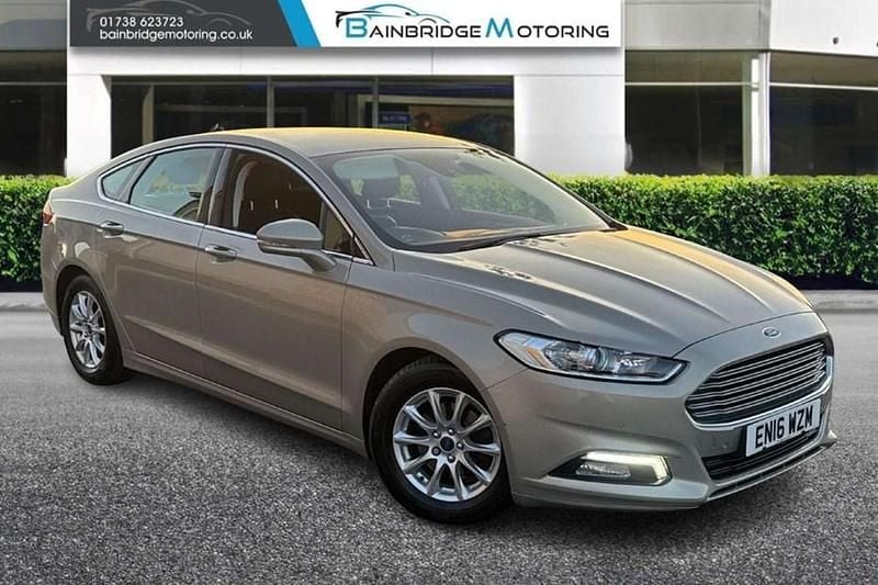 Silver Used 2016 Ford Mondeo Titanium Hatchback | £8,895 (Fair price) - Image 1/1