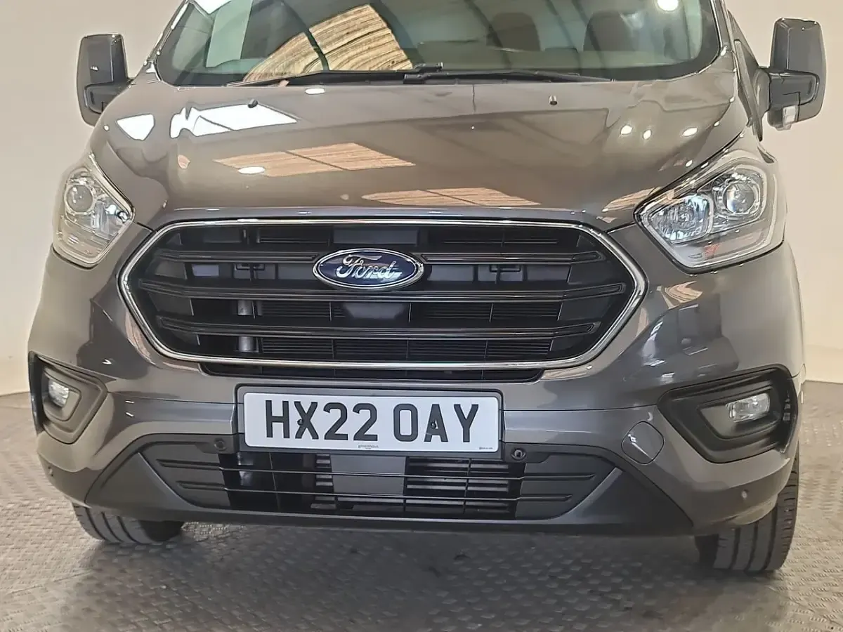 Used Ford Transit Custom Limited 130 HP (95 kW) 2022 Grey Van