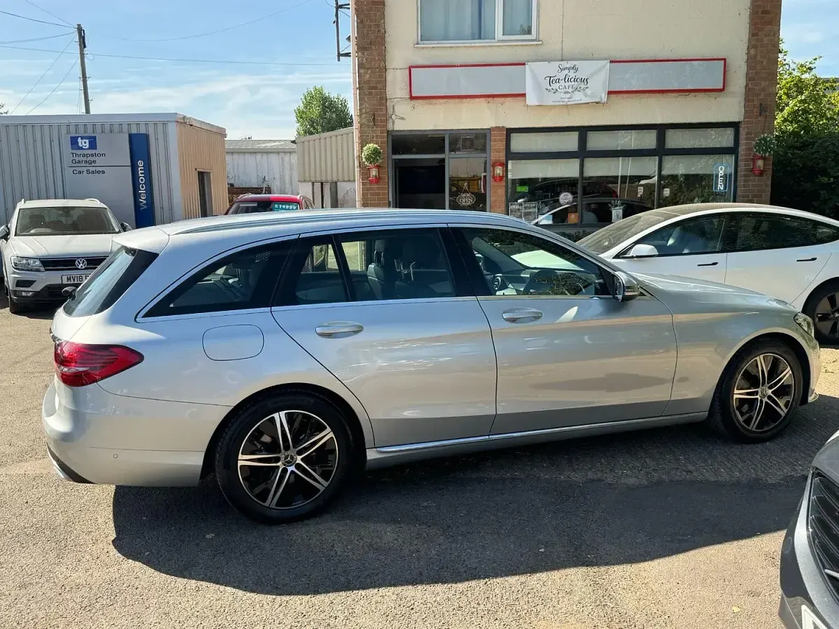 Used Mercedes C200 Premium 2019 Silver Estate