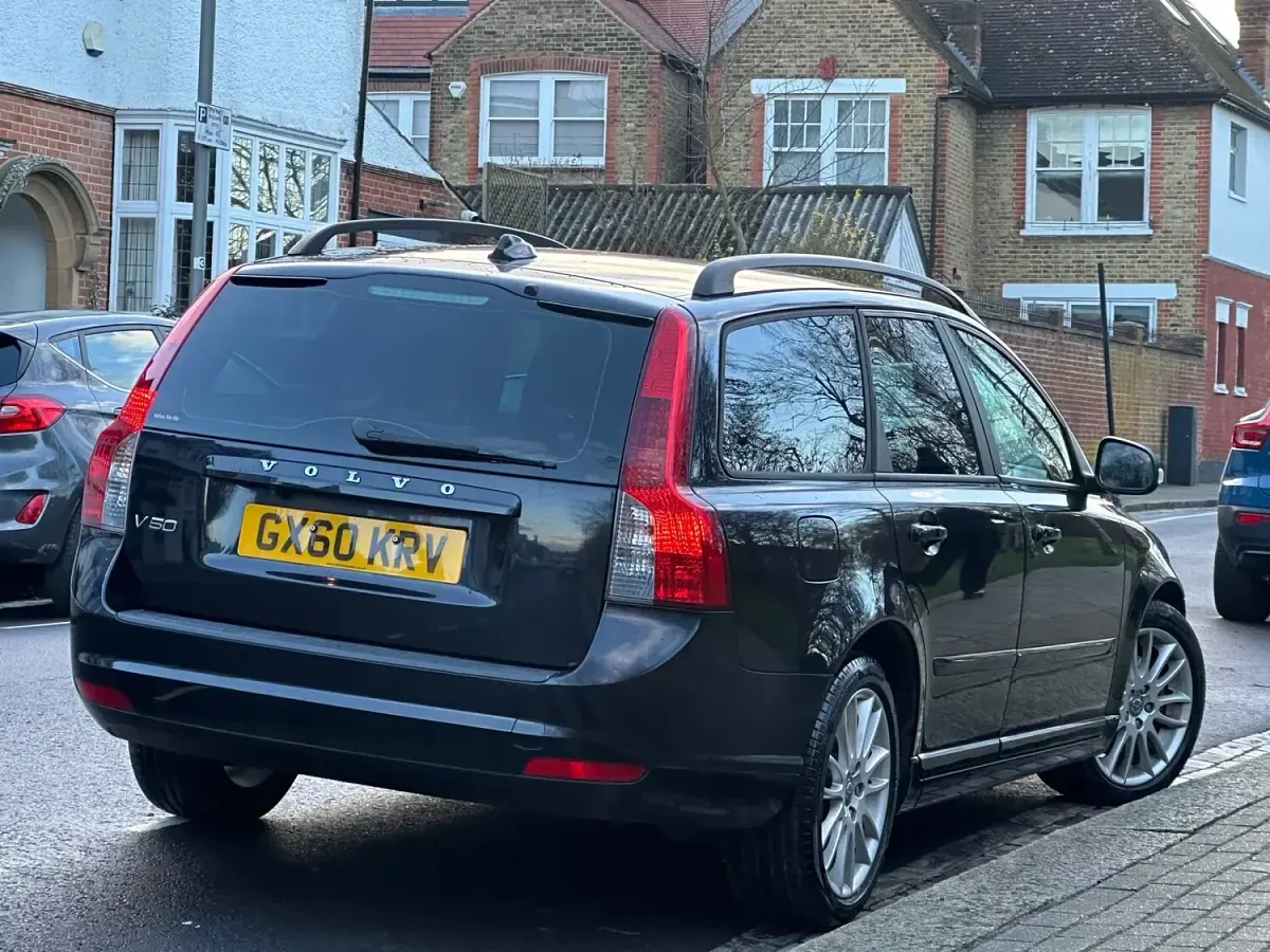 Used Volvo V50 SE Lux 2010 Black Estate
