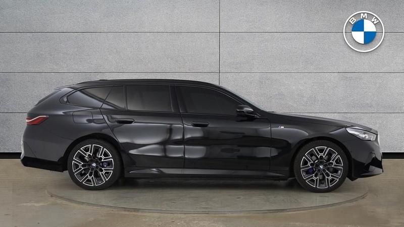 Used BMW 530e M Sport 295 HP (216 kW) 2025 Black Estate