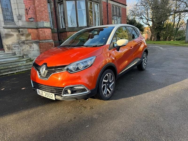 Used Renault Captur Dynamique 2013 Orange/cream SUV