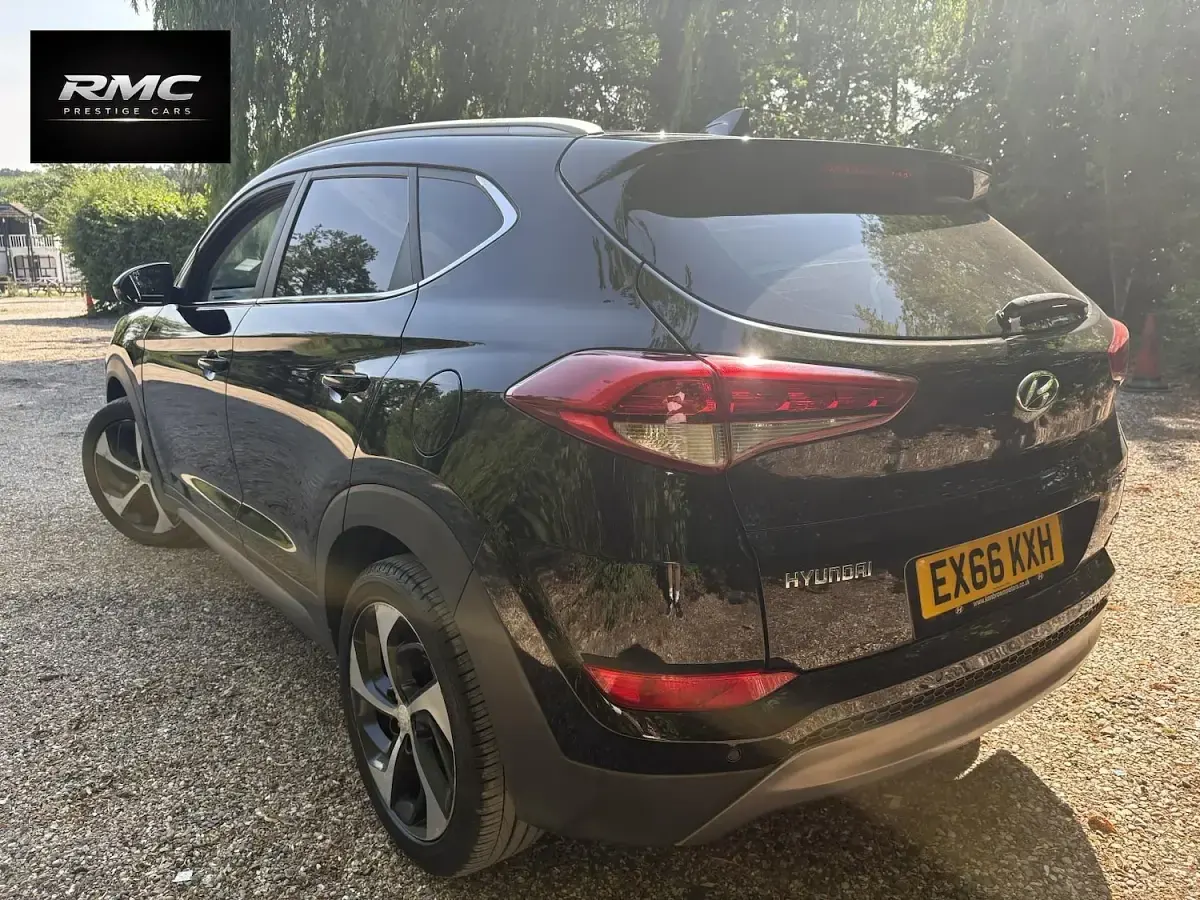 Used Hyundai Tucson Premium 136 HP (100 kW) 2016 Black SUV