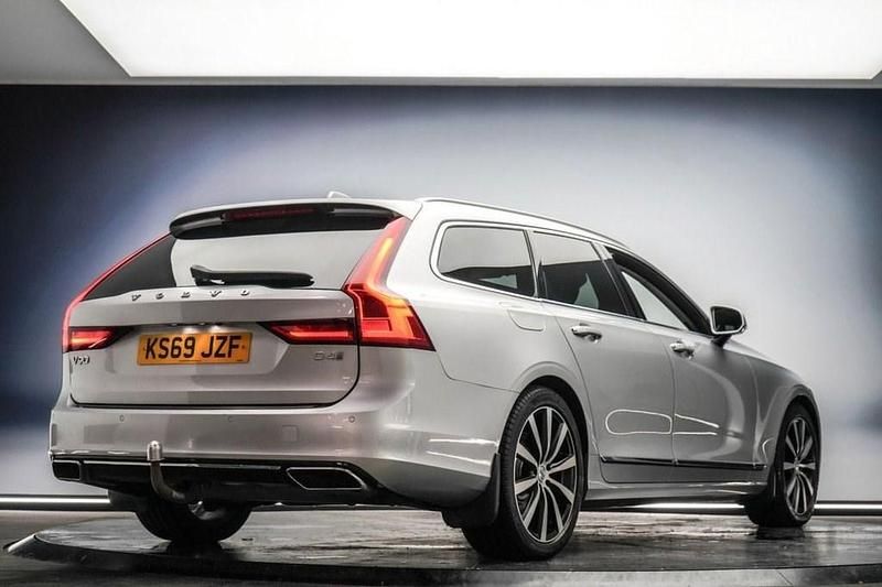 Used Volvo V90 Inscription 190 HP (139 kW) 2019 Silver Estate