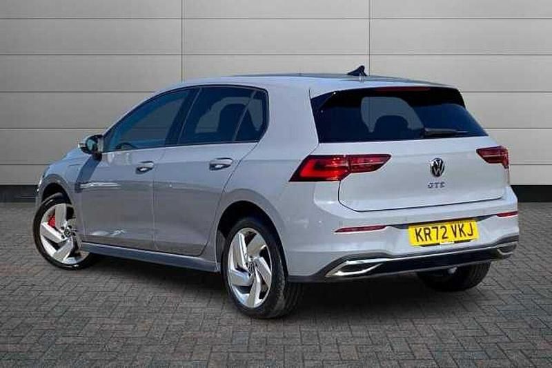 Begagnad VW Golf VIII 245 HK (180 kW) 2022