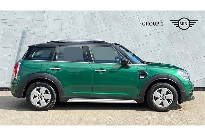 Used Mini Cooper Countryman Classic 136 HP (100 kW) 2019 Green SUV