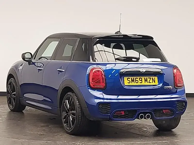 Used Mini Cooper S Hatch 192 HP (141 kW) 2019 Blue Hatchback