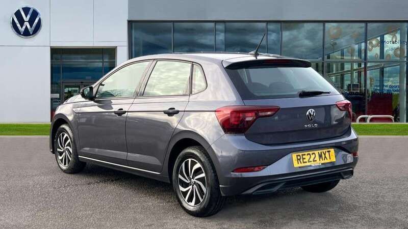 Used VW Polo Life 95 HP (69 kW) 2022 Smokey grey metallic  Hatchback