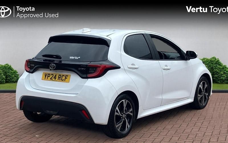 Used Toyota Yaris Hybrid Design 116 HP (85 kW) 2026 Hatchback