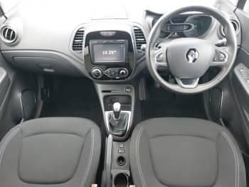 Used Renault Captur Iconic 90 HP (66 kW) 2018 Cream SUV