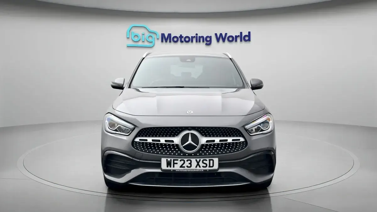 Used Mercedes GLA250 Executive 215 HP (158 kW) 2023 Grey SUV