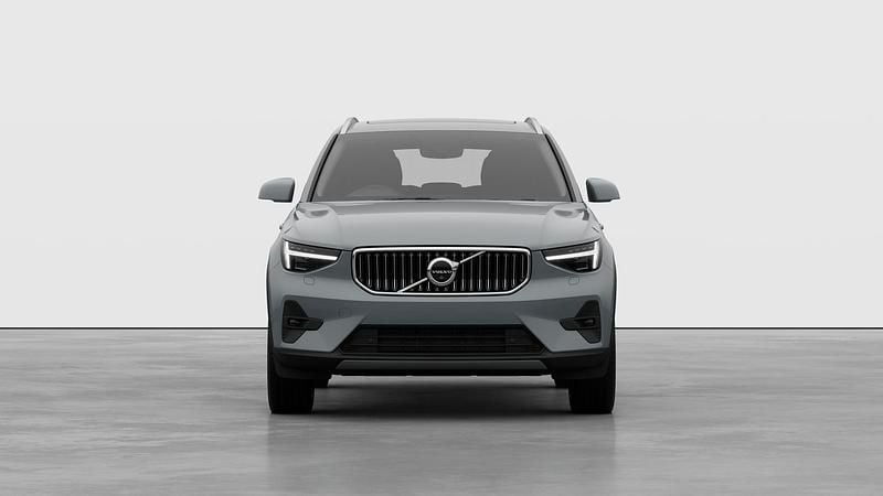 New Volvo XC40 Ultra 2026 Vapour grey SUV