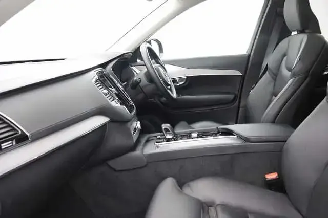Used Volvo XC90 Plus 247 HP (181 kW) 2023 SUV