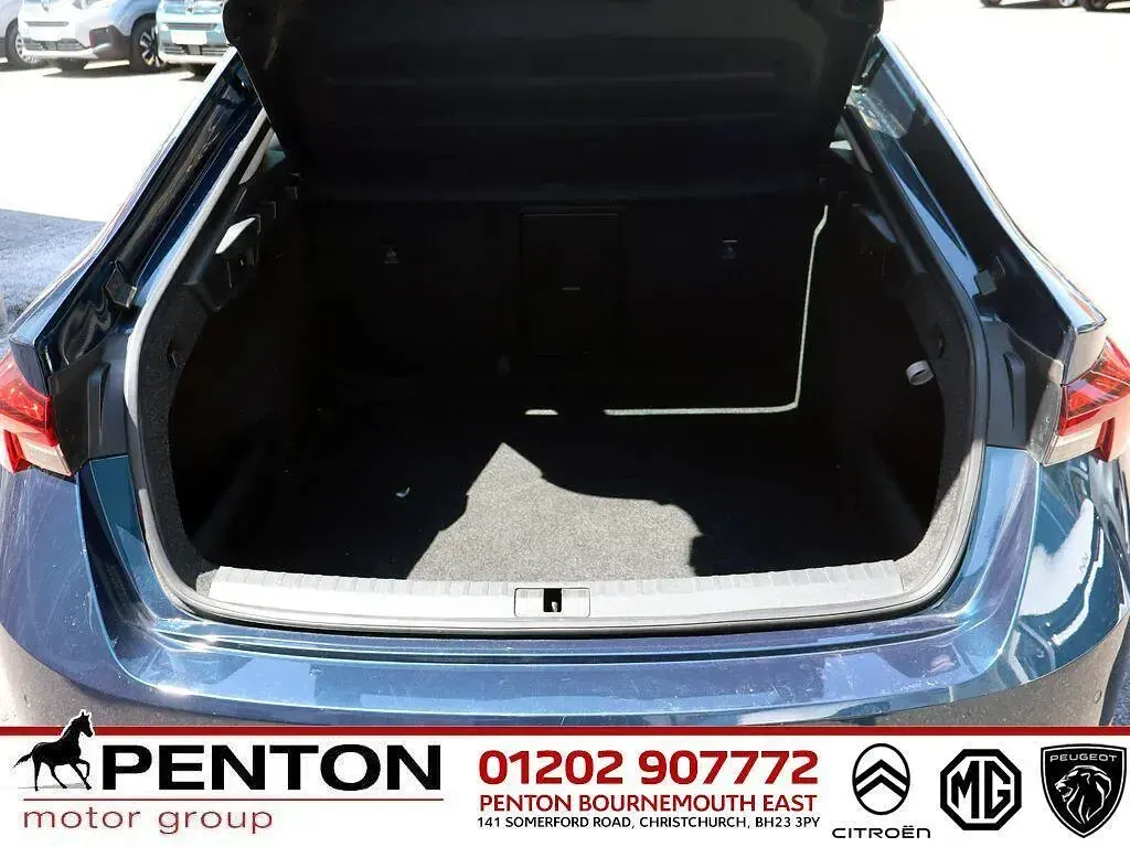 Used Skoda Octavia SE Technology 110 HP (80 kW) 2022 Blue Hatchback