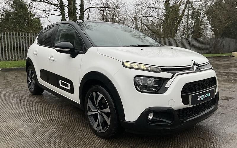 Used Citroën C3 PureTech 110 HP (80 kW) 2024 White Hatchback