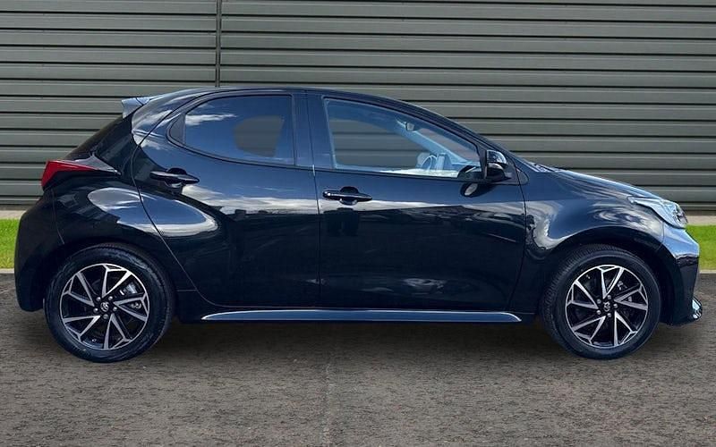 Used Toyota Yaris Hybrid Design 116 HP (85 kW) 2026 Hatchback