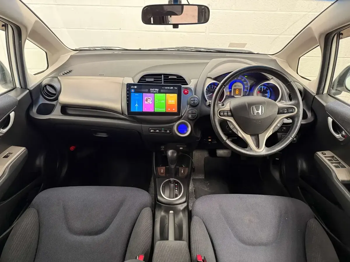 Used Honda Jazz Hybrid 2022 White Hatchback