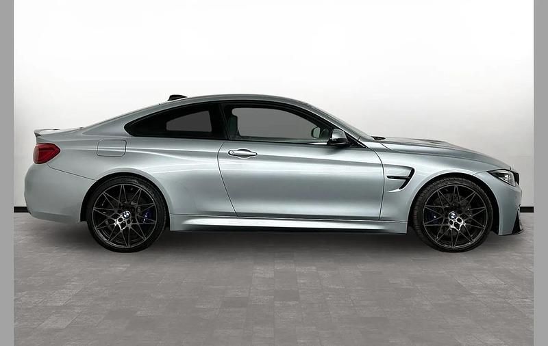 Begagnad BMW M4 Competition Edition 444 HK (326 kW) 2018 Blå Sportkupé