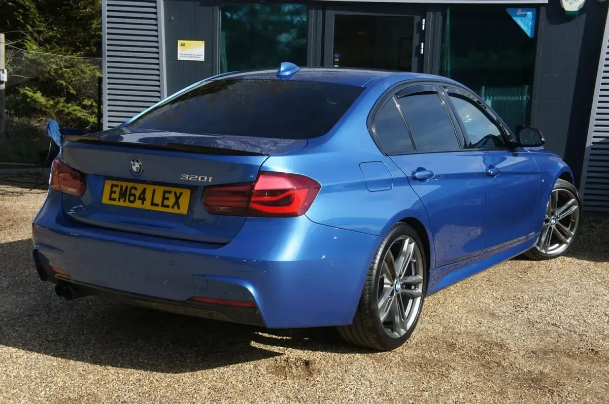 Usado BMW 320 M Sport 2018 Azul Sedan