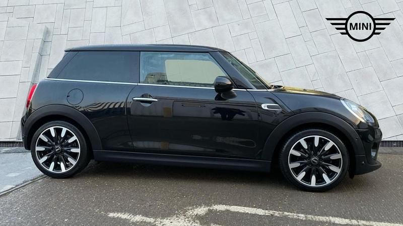 Used Mini Cooper Exclusive 136 HP (100 kW) 2019 Black Hatchback
