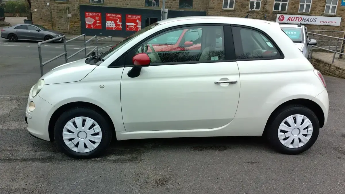 Second-hand Fiat 500 Pop 69 CP (50 kW) 2009 Alb Cabrio