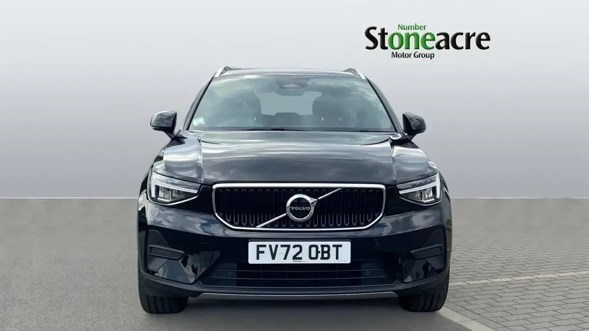 Used Volvo XC40 Core 163 HP (119 kW) 2022 Black SUV