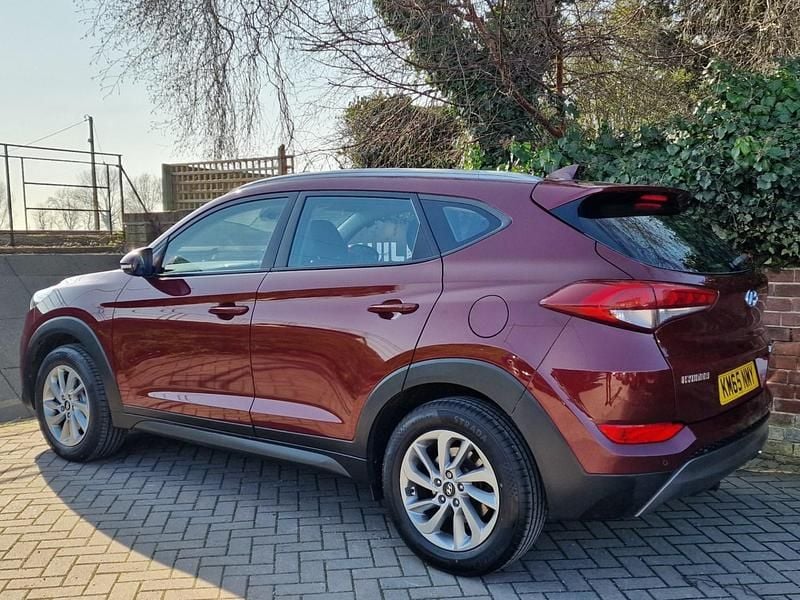 Used Hyundai Tucson SE 2015 Red SUV
