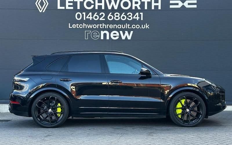 Used Porsche Cayenne Turbo E-Hybrid 680 HP (500 kW) 2022 SUV