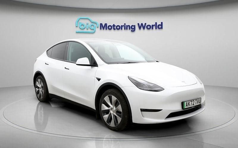 Used Tesla Model Y Long Range AWD 286 kW (389 HP) 2025 SUV