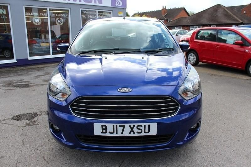 Used Ford Ka Plus Zetec 85 HP (62 kW) 2017 Blue Hatchback
