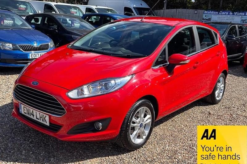 Red Used 2014 Ford Fiesta Zetec Hatchback | £5,990 (Fair price) - Image 1/1