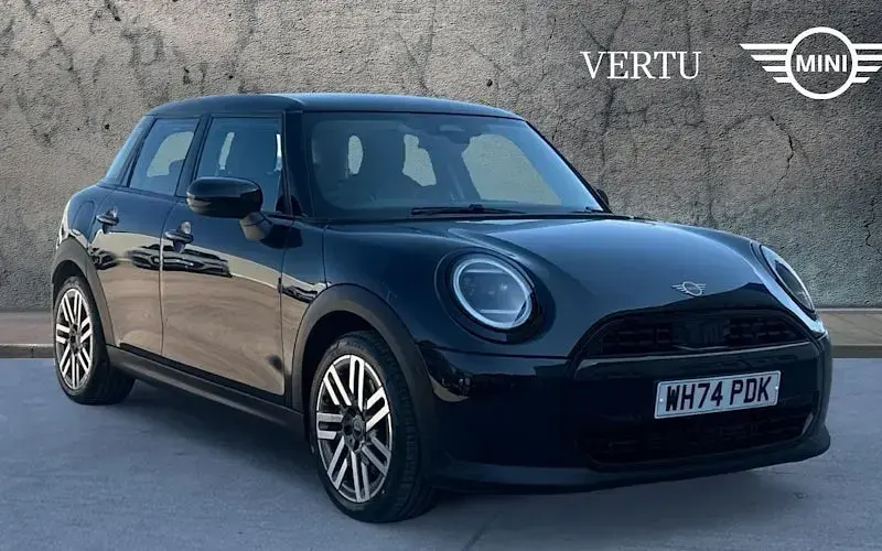 Used Mini Cooper Hatch 156 HP (114 kW) 2024 Hatchback