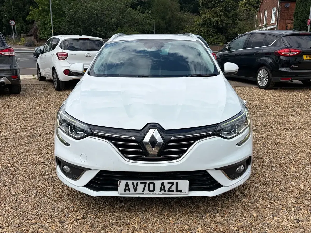 Used Renault Mégane GrandTour Iconic 2020 White Estate