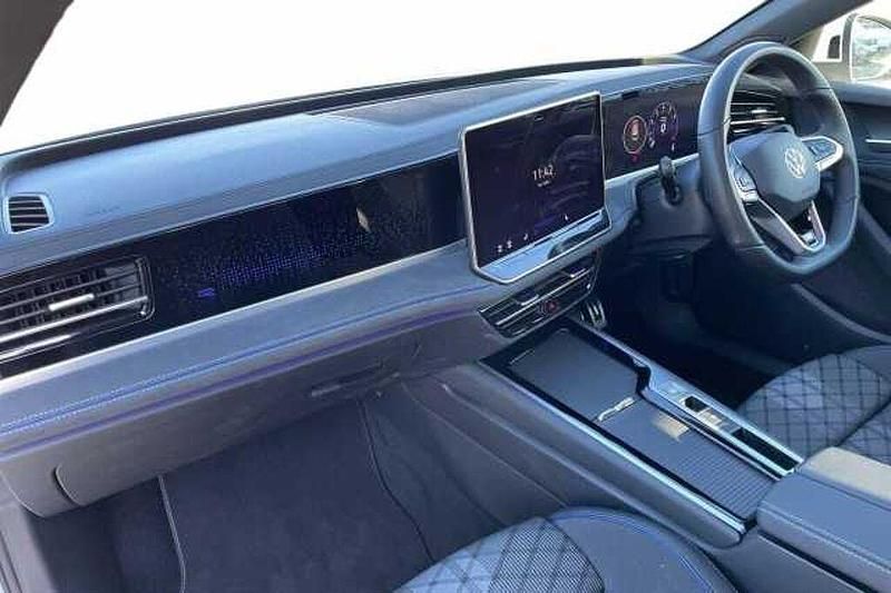 Used VW Passat 150 HP (110 kW) 2025 Estate