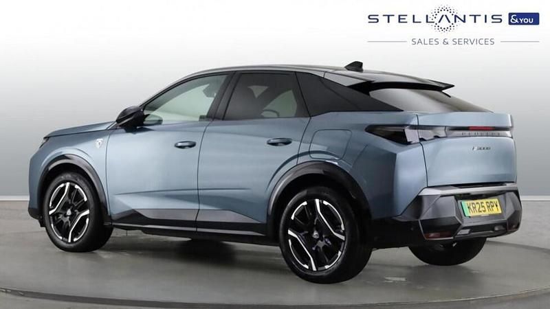 Used Peugeot e-3008 GT 152 kW (207 HP) 2025 Blue SUV