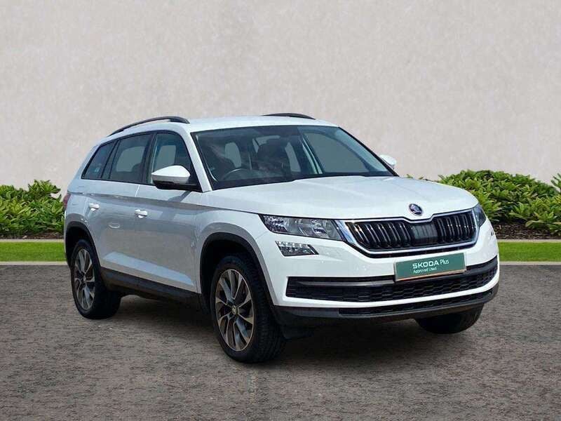 White Used 2021 Skoda Kodiaq SE Drive SUV | £21,995 (Fair price) - Image 1/4