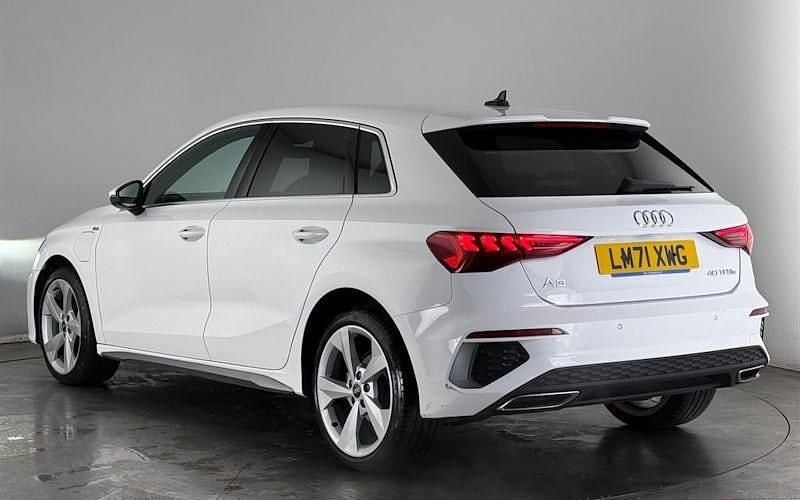 Used Audi A3 Sportback e-tron S-Line 204 HP (150 kW) 2025 Hatchback