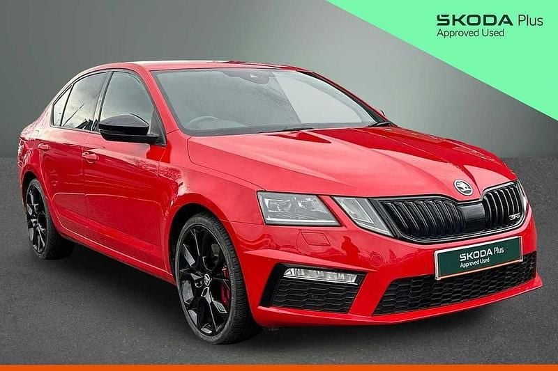 Used Skoda Octavia vRS 241 HP (177 kW) 2019 Corrida red Hatchback