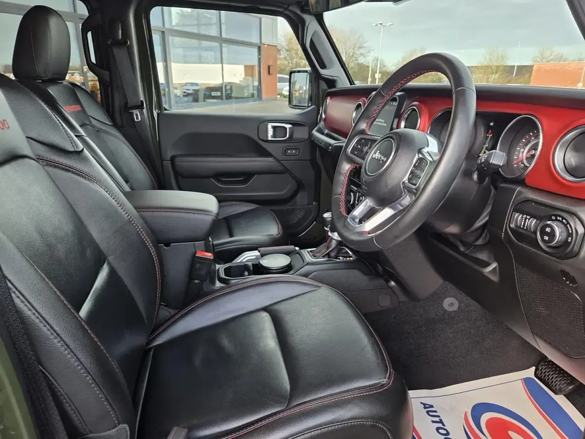 Usado Jeep Wrangler Rubicon 270 CV (198 kW) 2022 Verde SUV
