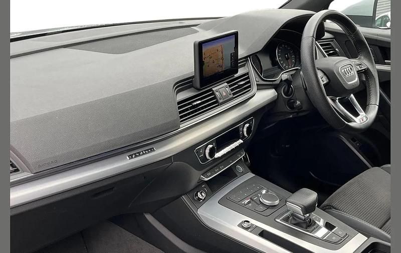 Used Audi Q5 S-Line 187 HP (137 kW) 2019 Silver SUV