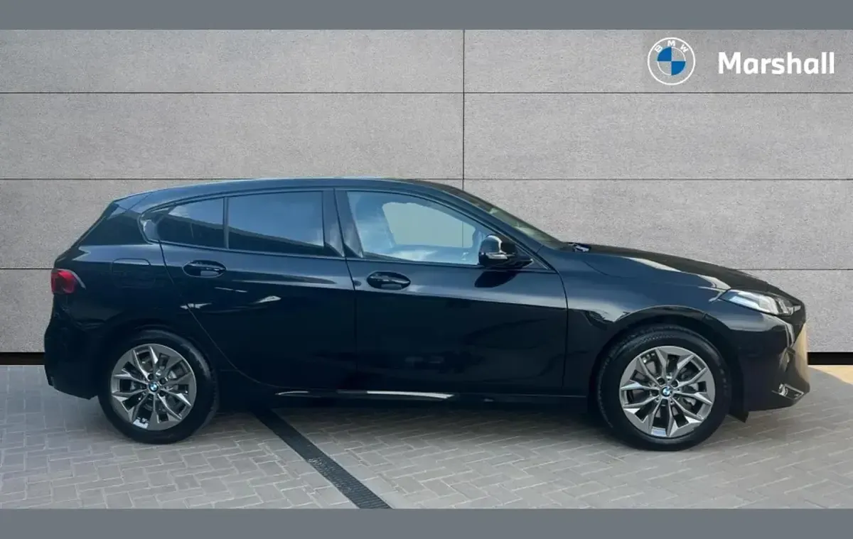 Used BMW 120 Sport Line 154 HP (113 kW) 2025 Black Hatchback